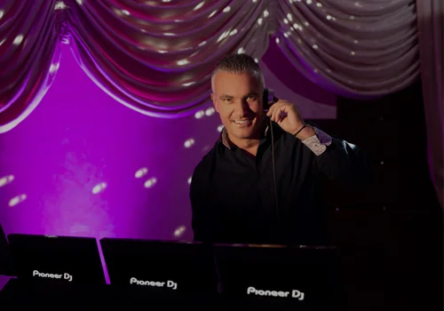 Дисководещ DJ MIRO